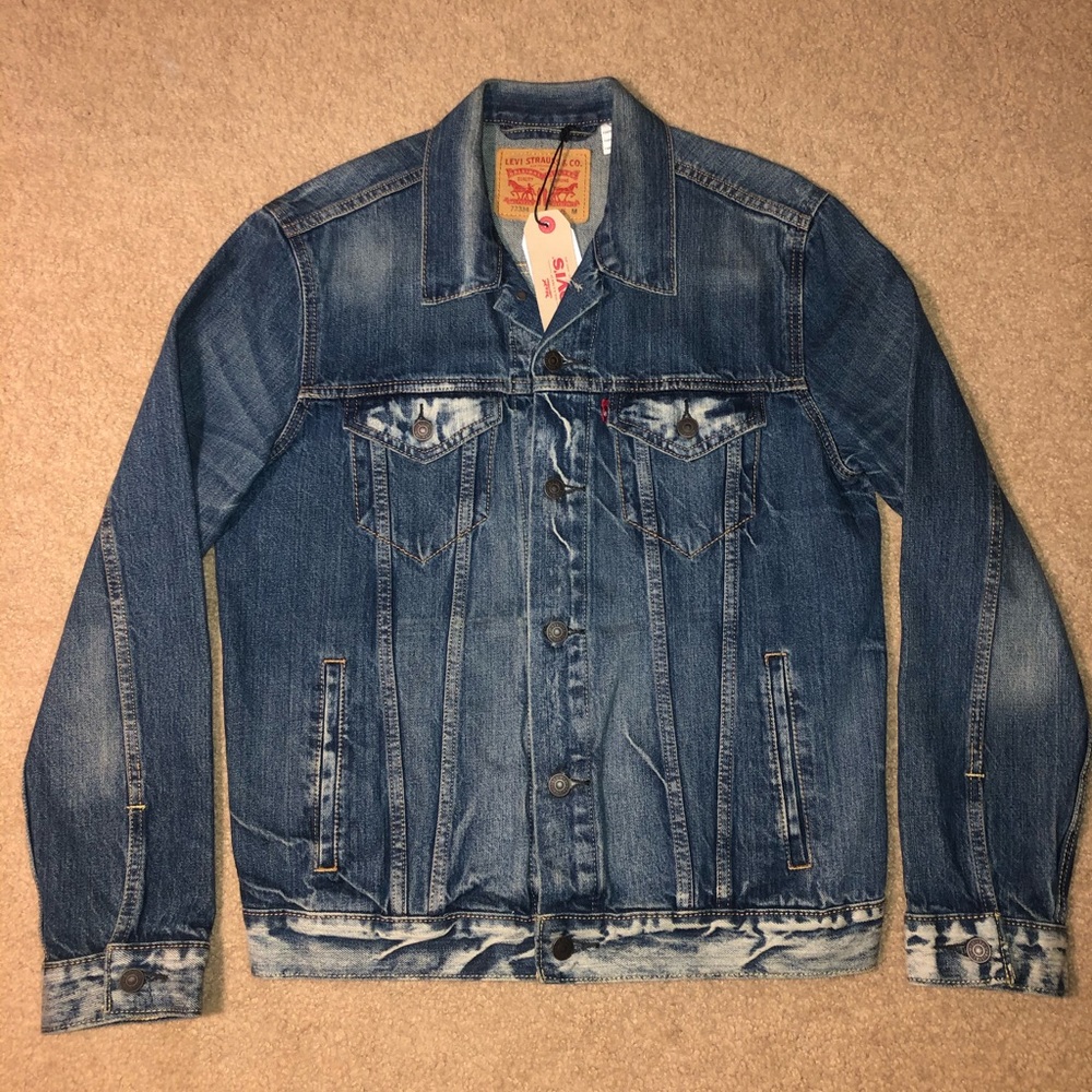 [NWT] Levi’s Men’s Trucker Jacket washed size M
